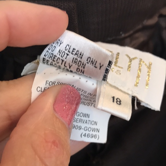 T. carolyn fashions 3 peice set - Picture 8 of 13